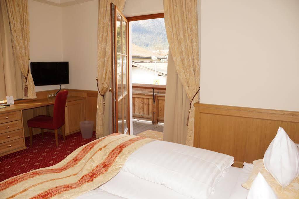 Gartenhotel Maria Theresia Hall in Tirol Exterior foto